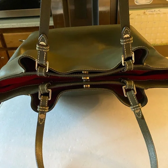 DB Flynn Green Saffiano Leather Shoulderbag Satchel - Picture 9 of 9